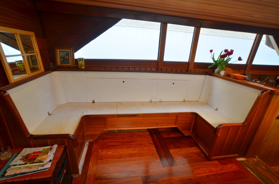 Interior Pictures Of Our 48' Chris Craft Constellation