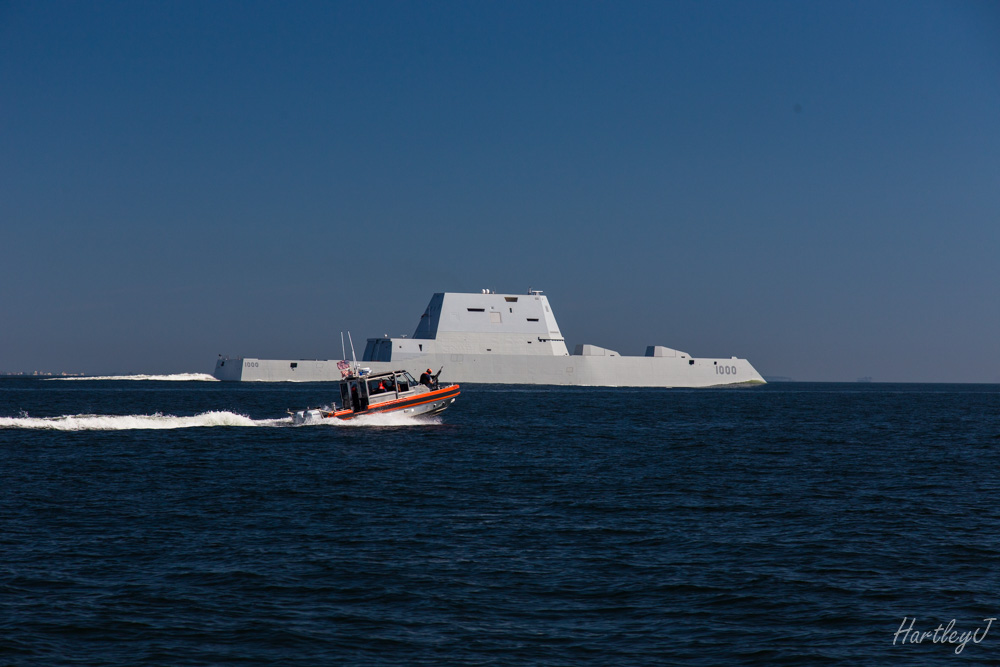 Ddg-1000 Going By (fast!)