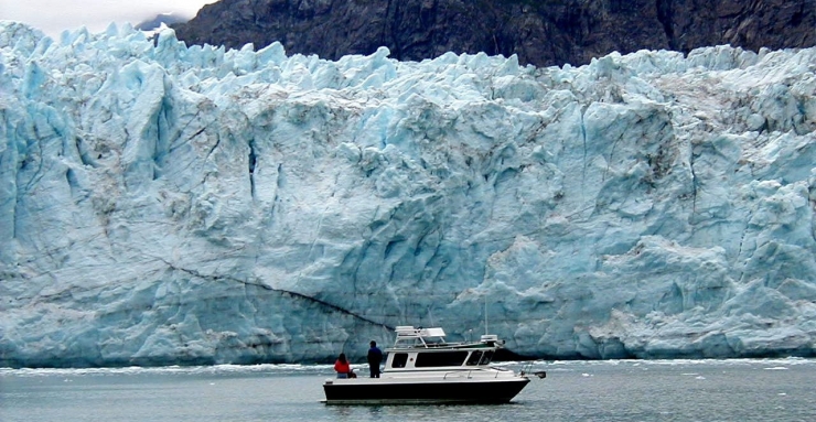 New Moon at the Margerie Glacier, Glacier Bay