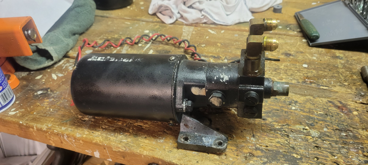 12 V Hydraulic Autopilot Pump