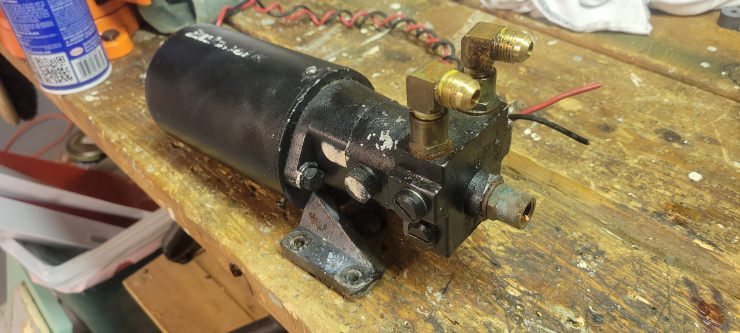 12 V Hydraulic Autopilot Pump