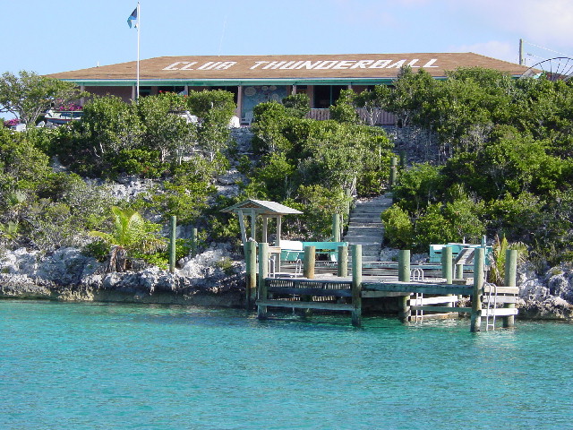 Club Thunderball - Staniel Cay, Exuma