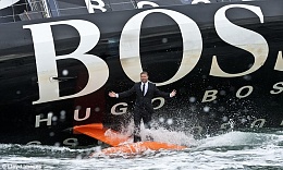 Click image for larger version

Name:	Hugo Boss Alex Thomson Keel Walk 2.jpg
Views:	273
Size:	78.3 KB
ID:	100176