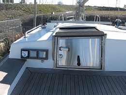 Click image for larger version

Name:	Hatch Companionway Metal Door 2.jpg
Views:	601
Size:	49.3 KB
ID:	102057