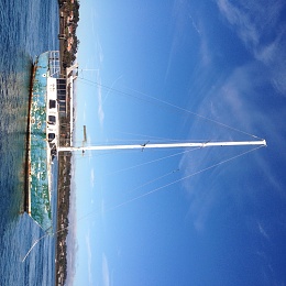 Click image for larger version

Name:	derelick boat in tasmania.jpg
Views:	163
Size:	397.0 KB
ID:	103694