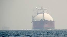 Click image for larger version

Name:	Gas Carrier Singapore Straits .jpg
Views:	419
Size:	362.2 KB
ID:	105928