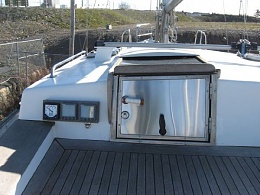 Click image for larger version

Name:	Hatch Companionway Metal Door 2.jpg
Views:	2190
Size:	49.3 KB
ID:	106950