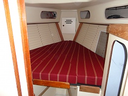 Click image for larger version

Name:	Skylark interior.jpg
Views:	195
Size:	406.2 KB
ID:	108658