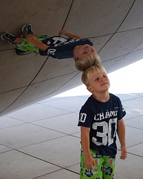 Click image for larger version

Name:	800px-Cloud_Gate_boy_reflection.jpg
Views:	167
Size:	125.4 KB
ID:	115739