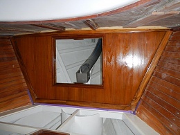 Click image for larger version

Name:	8. bulkhead and sail lockers open.jpg
Views:	431
Size:	95.8 KB
ID:	118323
