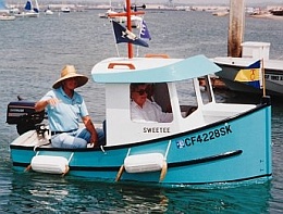 Click image for larger version

Name:	Micro-Mini Tugboat.jpg
Views:	549
Size:	28.2 KB
ID:	120886