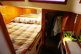 Click image for larger version

Name:	AUSTRALIA 3 PORT  bedroom.jpg
Views:	515
Size:	278.1 KB
ID:	123763