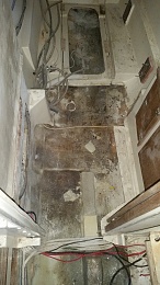 Click image for larger version

Name:	Floor in boat removed, june 2016 001.jpg
Views:	106
Size:	407.3 KB
ID:	126222