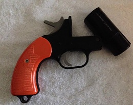 Click image for larger version

Name:	Flare gun open.jpe
Views:	236
Size:	28.5 KB
ID:	127808