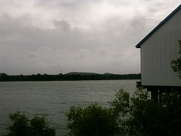 Click image for larger version

Name:	looking north across the pioneer river.mackay.jpg
Views:	196
Size:	369.9 KB
ID:	129816