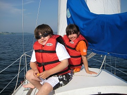 Click image for larger version

Name:	First overnight sail June 6 006.jpg
Views:	119
Size:	412.8 KB
ID:	132664