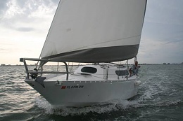 Click image for larger version

Name:	ALUM LeGuin French 31 1976  sailing.jpg
Views:	131
Size:	24.0 KB
ID:	145552
