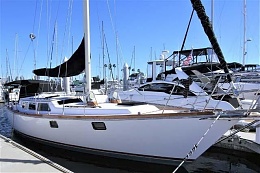 Click image for larger version

Name:	Gulfstar 39 1981 $87K dock.jpg
Views:	457
Size:	52.2 KB
ID:	146525