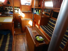 Click image for larger version

Name:	Sunbird 32 JUNK RIG 1980 Saloon aft.jpg
Views:	114
Size:	98.4 KB
ID:	146677
