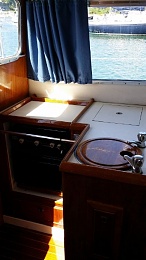 Click image for larger version

Name:	Trident Voyager 35DS 1980 galley.jpg
Views:	184
Size:	40.6 KB
ID:	146687
