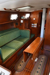 Click image for larger version

Name:	Gulfstar 37 1977 saloonP.jpg
Views:	113
Size:	52.9 KB
ID:	146707