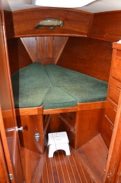 Click image for larger version

Name:	Gulfstar 37 1977 Vberth.jpg
Views:	104
Size:	51.9 KB
ID:	146708