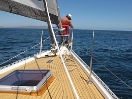 Click image for larger version

Name:	FOREDECK.jpg
Views:	931
Size:	91.8 KB
ID:	151382