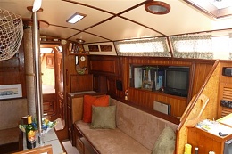 Click image for larger version

Name:	saloon and forward cabin.JPG
Views:	233
Size:	61.9 KB
ID:	163418