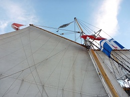 Click image for larger version

Name:	sails1-590x442.jpg
Views:	117
Size:	55.1 KB
ID:	168720