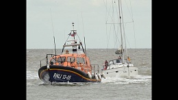 Click image for larger version

Name:	lowestoft_rnli_lifeboat_at_sea_for_eleven_hours_assisting_dutch_yacht.JPG
Views:	160
Size:	49.5 KB
ID:	171291
