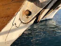 Click image for larger version

Name:	BROKEN KEEL WOOD possible disqualification of boat.jpeg
Views:	95
Size:	237.3 KB
ID:	173997