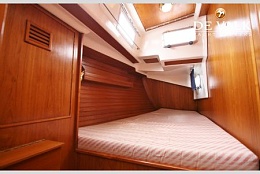 Click image for larger version

Name:	hood cabin.jpg
Views:	213
Size:	24.3 KB
ID:	174485