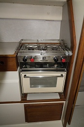 Click image for larger version

Name:	1997_Gemini_105_Galley_Stove.jpg
Views:	877
Size:	401.4 KB
ID:	176079