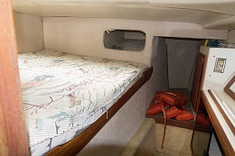 Click image for larger version

Name:	1997_Gemini_105 For Sale View of Master Berth.jpg
Views:	533
Size:	406.8 KB
ID:	176081