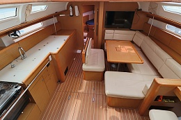 Click image for larger version

Name:	2010Jeanneau44iSailboatforSaleSeattle (23 of 36).jpg
Views:	334
Size:	203.2 KB
ID:	176824