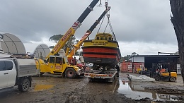 Click image for larger version

Name:	Pilot Vessel being Lifted 004.jpg
Views:	102
Size:	410.8 KB
ID:	181660