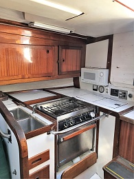 Click image for larger version

Name:	Carter 39 1973 $12K Galley.jpg
Views:	179
Size:	421.0 KB
ID:	184656