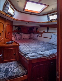 Click image for larger version

Name:	forward cabin 1.jpg
Views:	451
Size:	400.0 KB
ID:	184692
