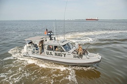 Click image for larger version

Name:	Navy Patrol Boat.jpg
Views:	69
Size:	55.7 KB
ID:	186351