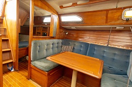 Click image for larger version

Name:	settee-aft-09805.jpg
Views:	376
Size:	401.1 KB
ID:	191948