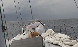 Click image for larger version

Name:	29-201008-0406-Judy on Foredeck.jpg
Views:	93
Size:	302.2 KB
ID:	193636
