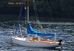 Click image for larger version

Name:	mysterysailboat.jpg
Views:	174
Size:	86.8 KB
ID:	196456