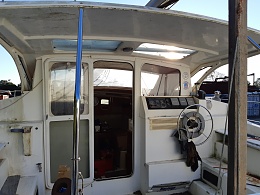 Click image for larger version

Name:	Boat. Pumps and mast spotlight, 016.jpg
Views:	76
Size:	412.1 KB
ID:	197275
