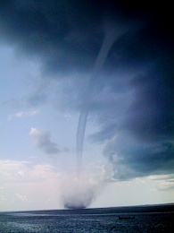 Click image for larger version

Name:	Waterspout.jpg
Views:	337
Size:	98.4 KB
ID:	20946