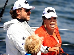 Click image for larger version

Name:	118232-oprah-boat.jpg
Views:	292
Size:	54.2 KB
ID:	21907