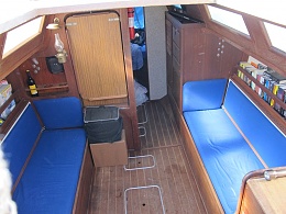 Click image for larger version

Name:	boat interior 2.jpg
Views:	1402
Size:	171.5 KB
ID:	22952