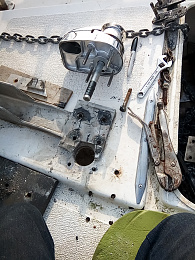 Click image for larger version

Name:	Window in Boat, Windlass 011.jpg
Views:	90
Size:	460.4 KB
ID:	229566
