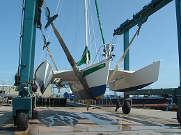 Click image for larger version

Name:	C9 in travel-lift Astoria 2008.jpg
Views:	107
Size:	412.3 KB
ID:	230406