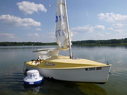 Click image for larger version

Name:	sirocco-sailboat-15ft-in-michigan-1.jpg
Views:	36
Size:	33.6 KB
ID:	230631