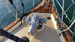 Click image for larger version

Name:	windlass.jpg
Views:	138
Size:	284.0 KB
ID:	231277